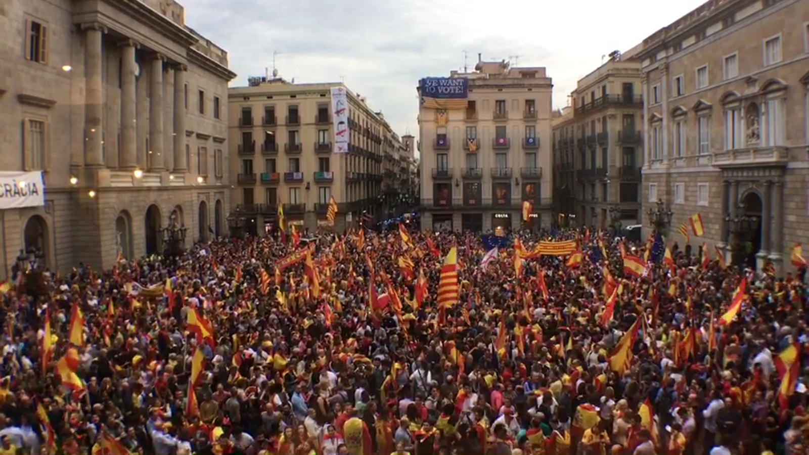 Manifestació unionista en contra del referèndum d'autodeterminació al centre de Barcelona
