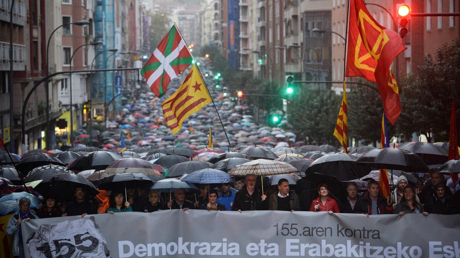 El Parlamento vasco vota en contra de reconocer la independencia catalana