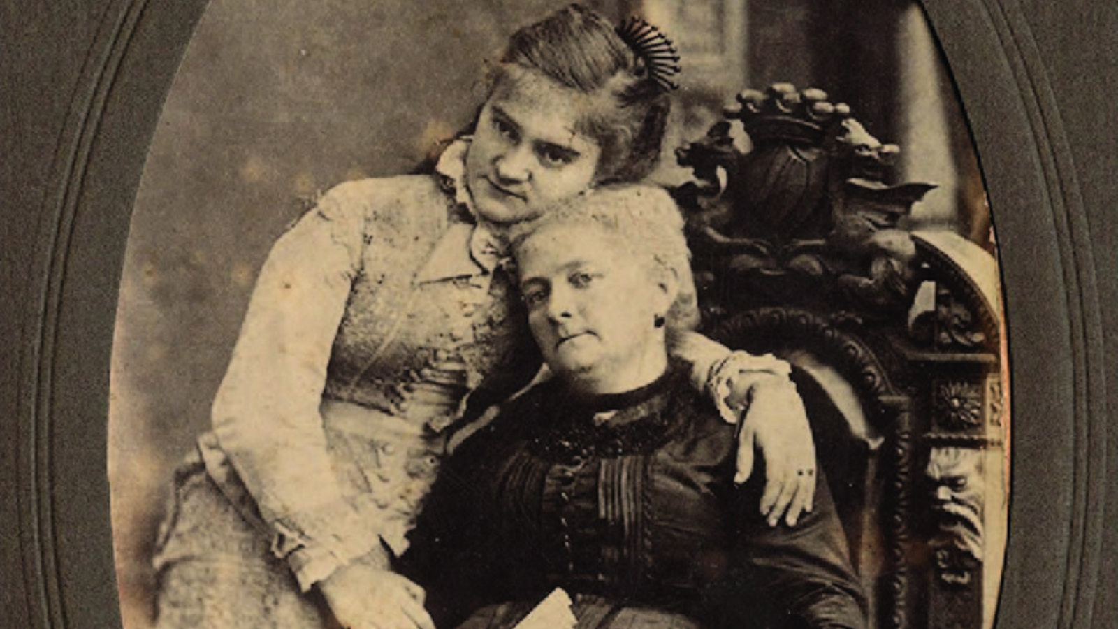 Clotilde Cerdà, amb la seva mare, Clotilde Bosch. Biblioteca de Catalunya
